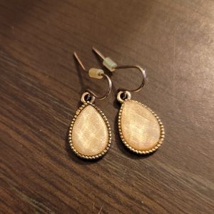 Teardrop earrings